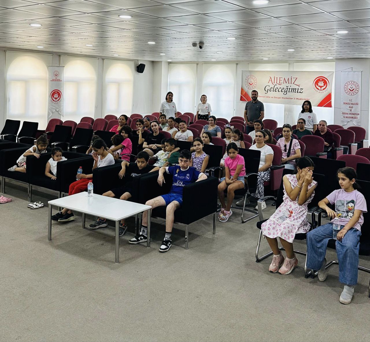 Denizli’de “Küçük Kalpler İçin Büyük Perde” Etkinliği Düzenlendi