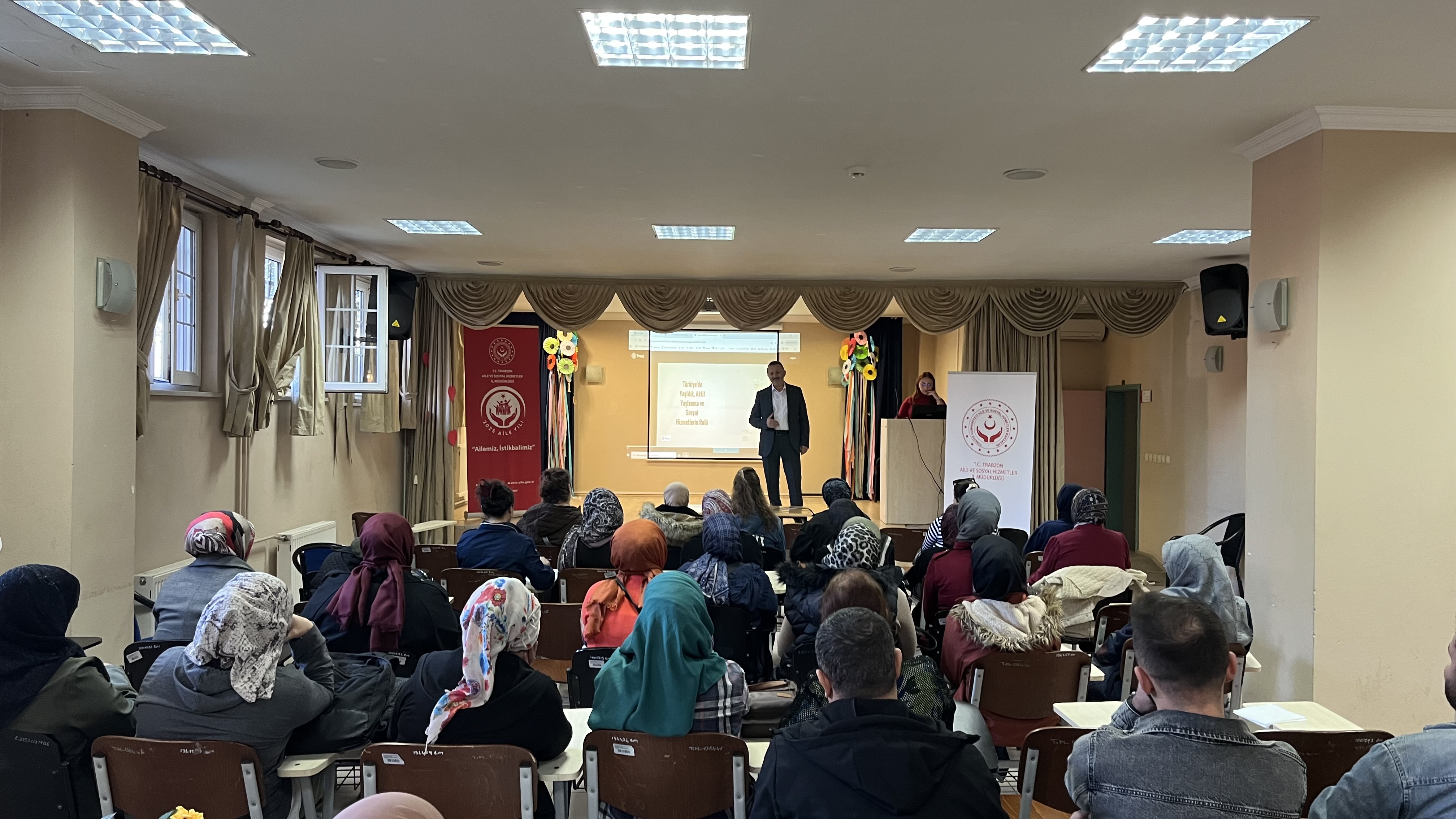 Trabzon’da Yaşlılık ve Toplumsal Hayat Konulu Söyleşi Düzenlendi