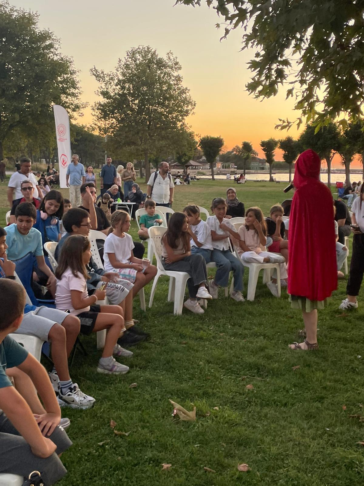 Yalova’da “Aile ile Gün Batımında Masal Günü” ve “Aile Film Gecesi” Etkinlikleri Düzenlendi