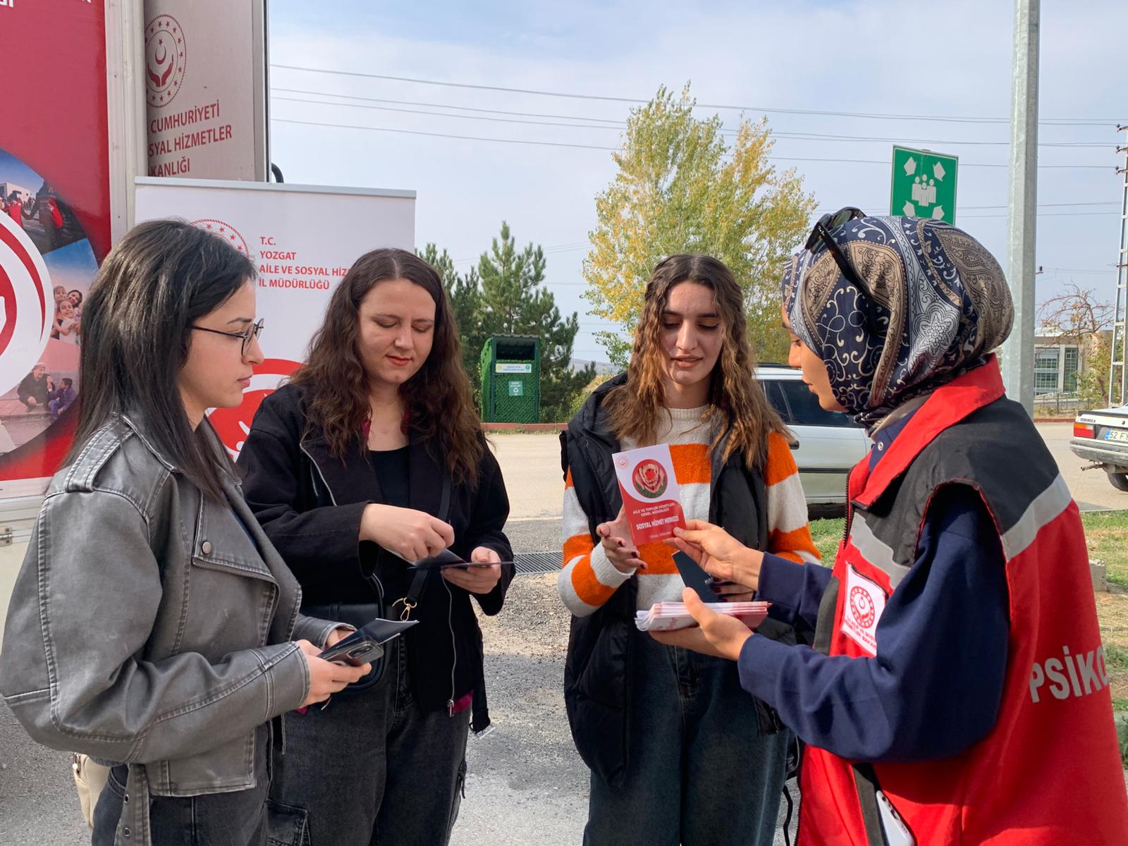  Yozgat’ta Bulunan Sosyal Hizmet Aracında Farkındalık Çalışması Yapıldı