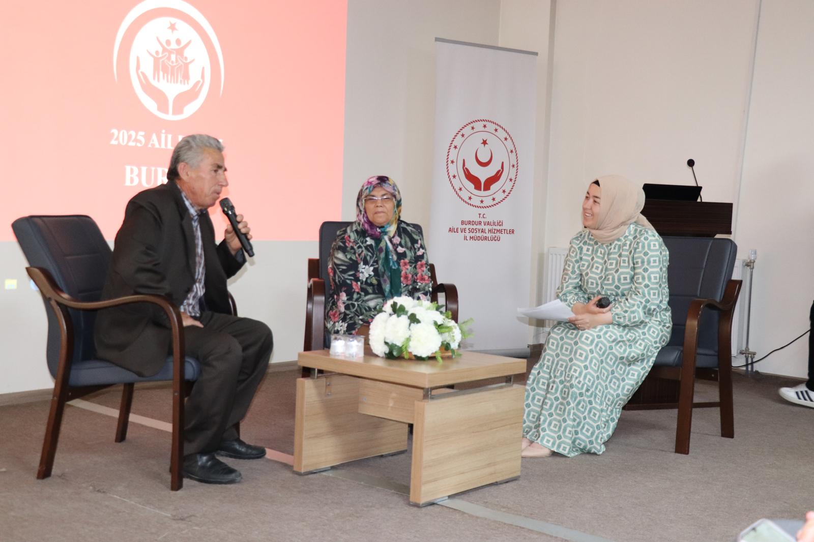 Burdur’da “Evlilik ve Aile” Söyleşisi Gerçekleştirildi