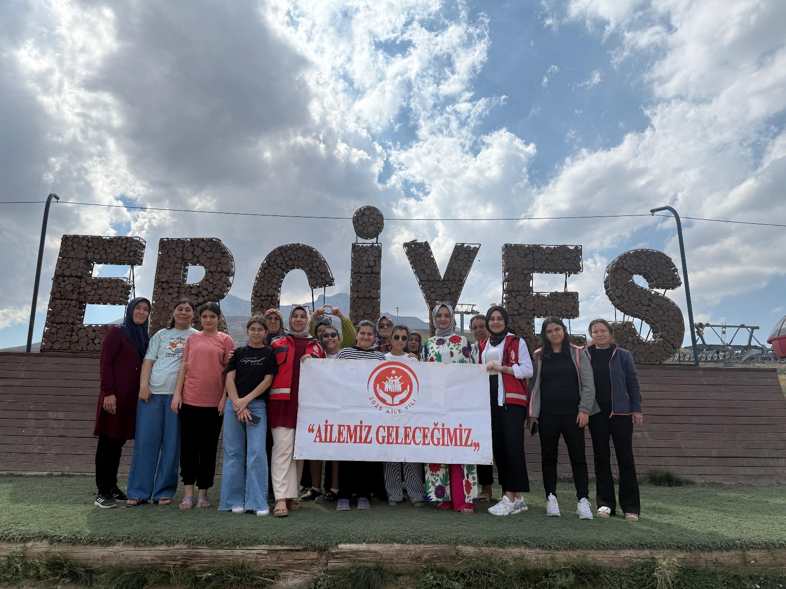 Erciyes Dağı’nda Aile Kampı Düzenlendi