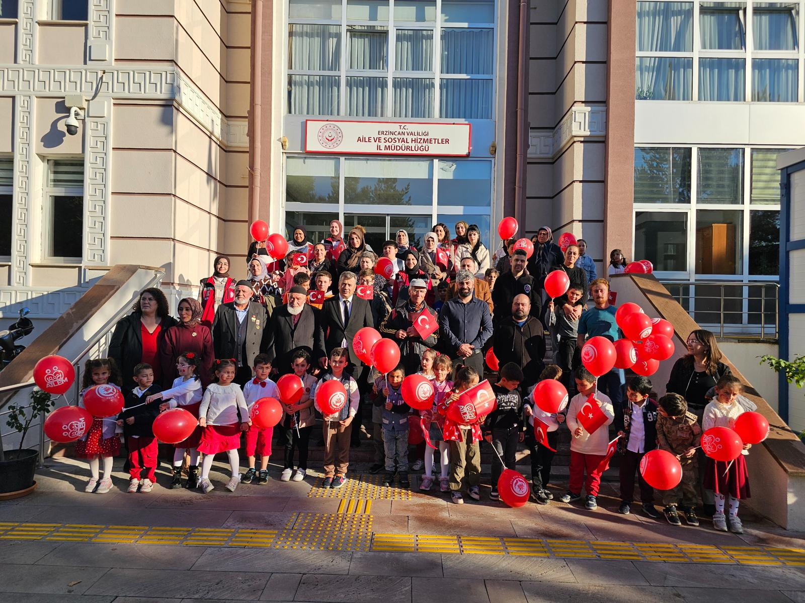 Erzincan’da “Dedemden Cumhuriyet Hatıraları” Söyleşi Programı Düzenlendi