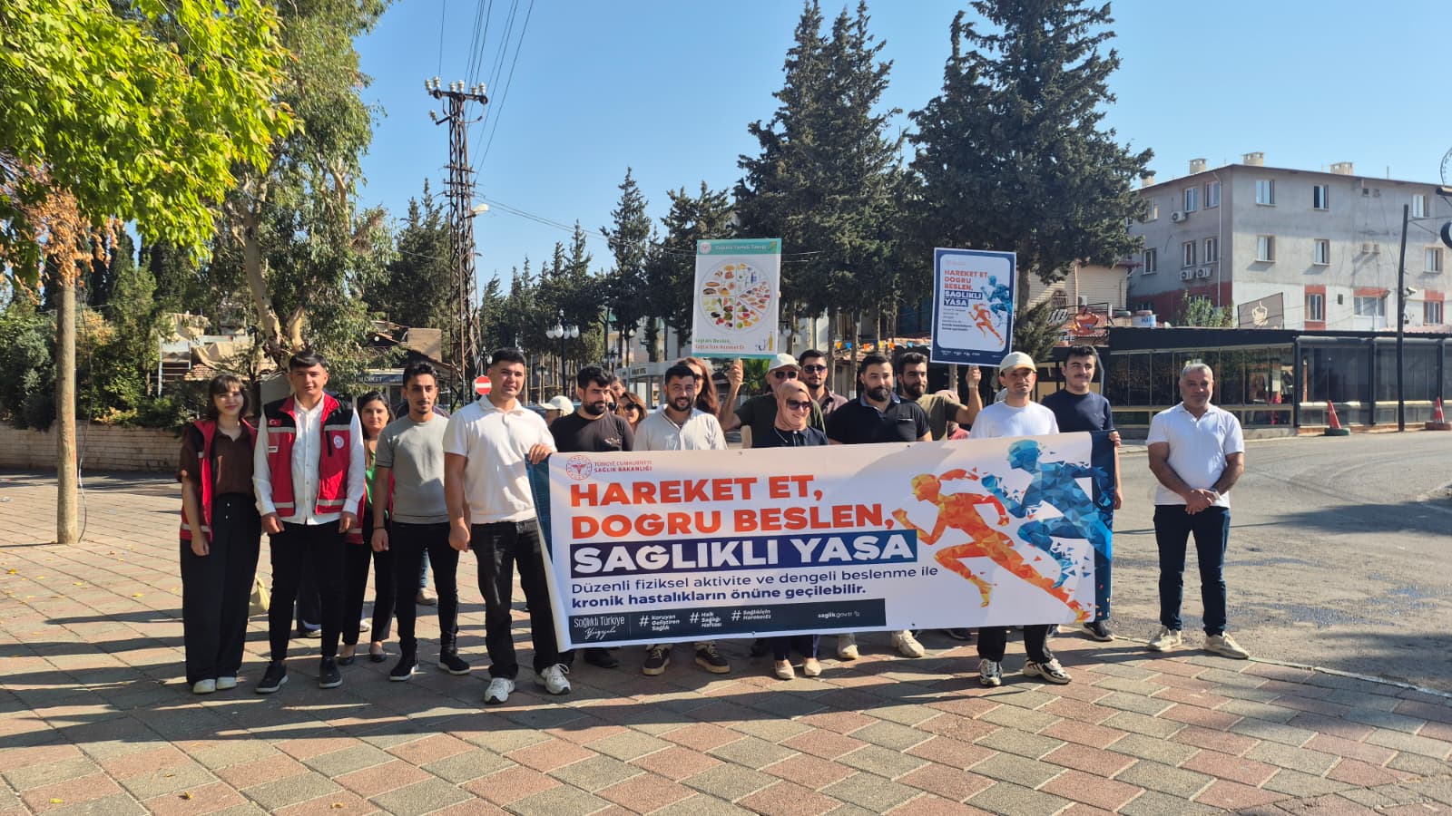 Hatay’da “Hareket et, Doğru Beslen Sağlıklı Yaşa” Sloganıyla Doğa Yürüyüşü Yapıldı