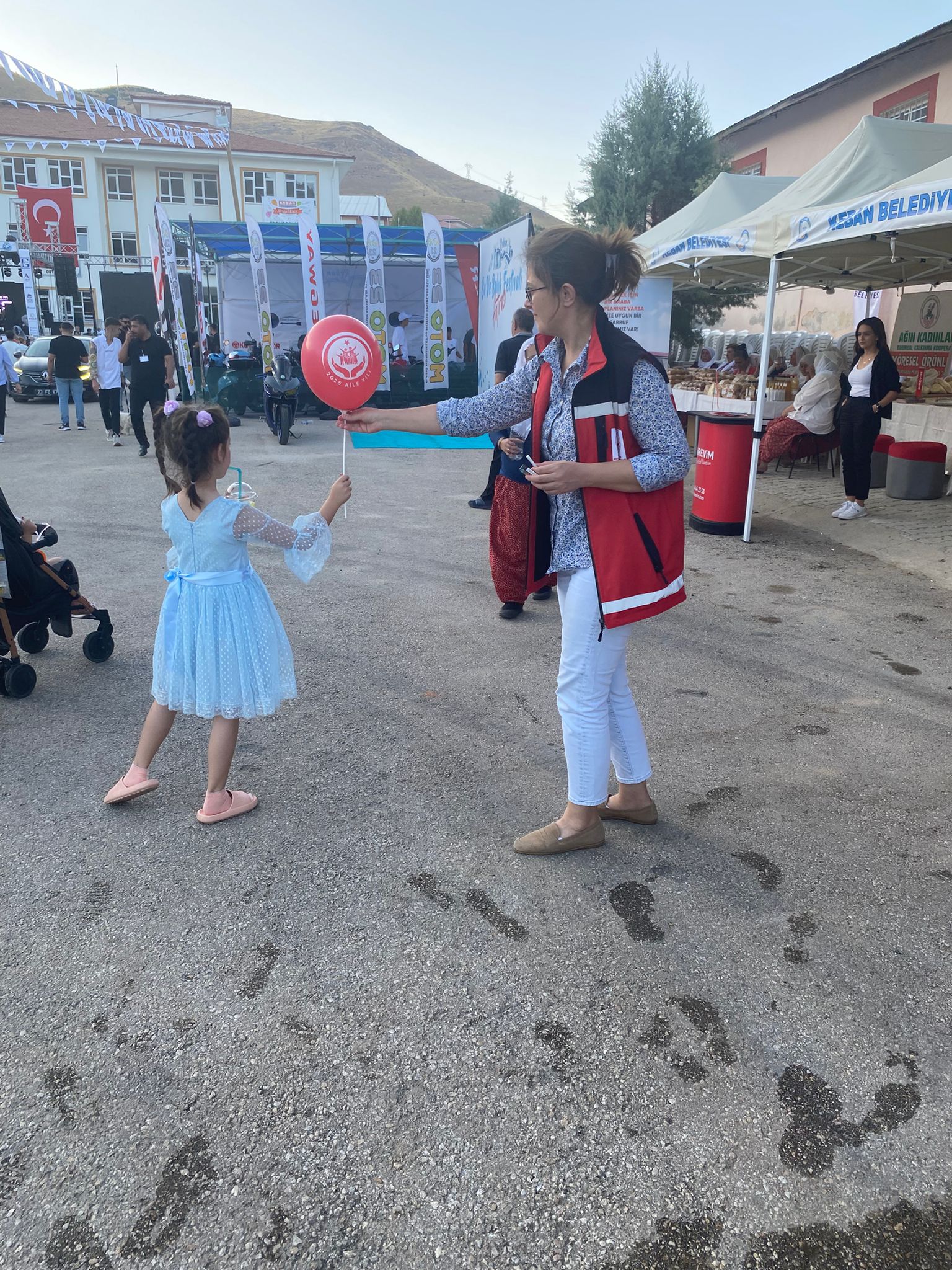 Elazığ’da Keban Su ve Balık Festivalinde Aile Yılı Tanıtım Çalışması Yapıldı