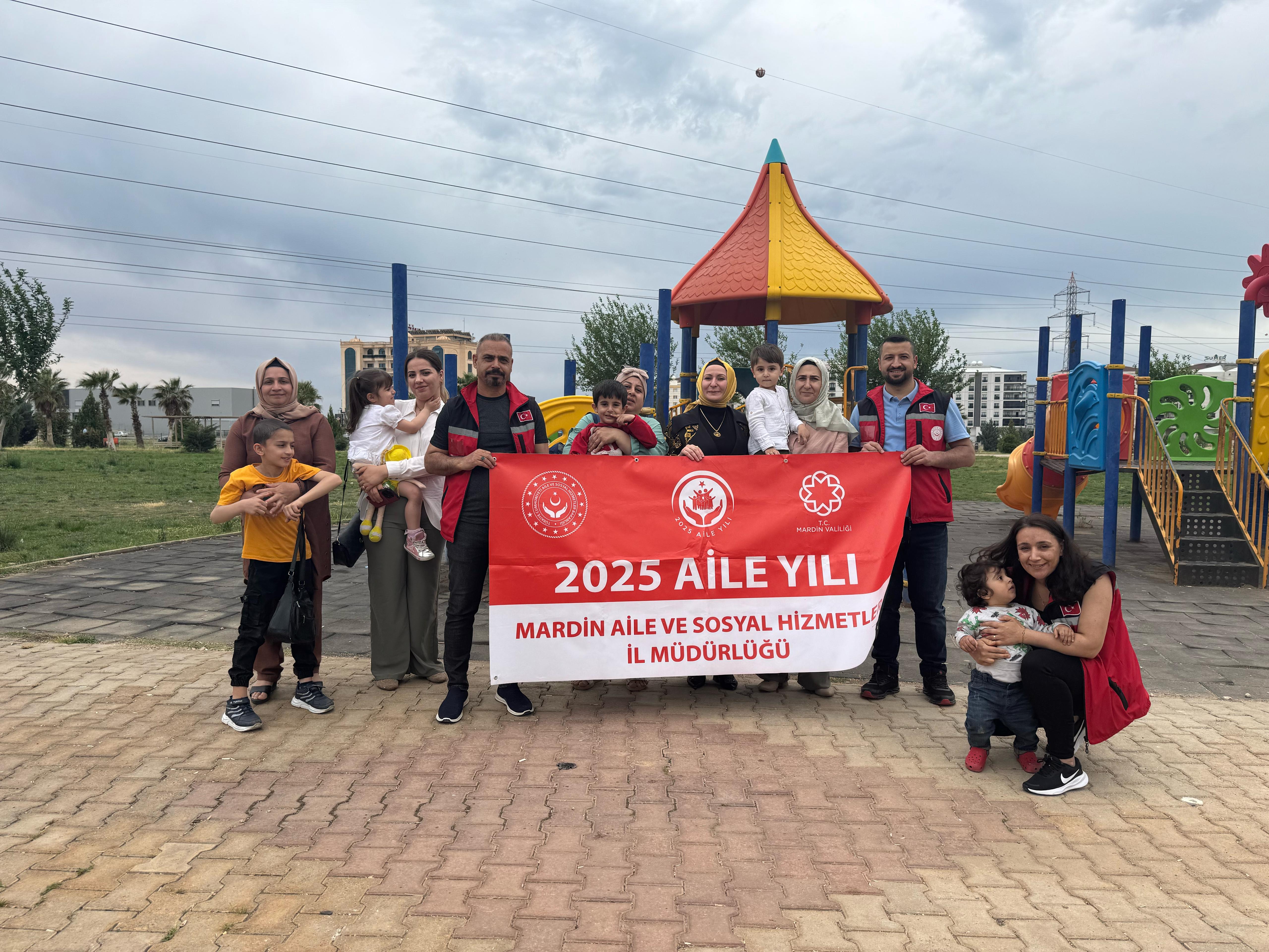 “Ekranla Değil Akranla Büyüyorum” Sloganıyla Farkındalık Atölyesi Düzenlendi