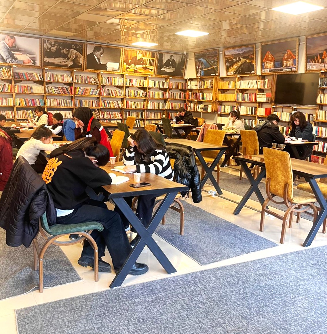 Ardahan’da Ailemle Kitap Okuyorum Etkinliği Gerçekleştirildi