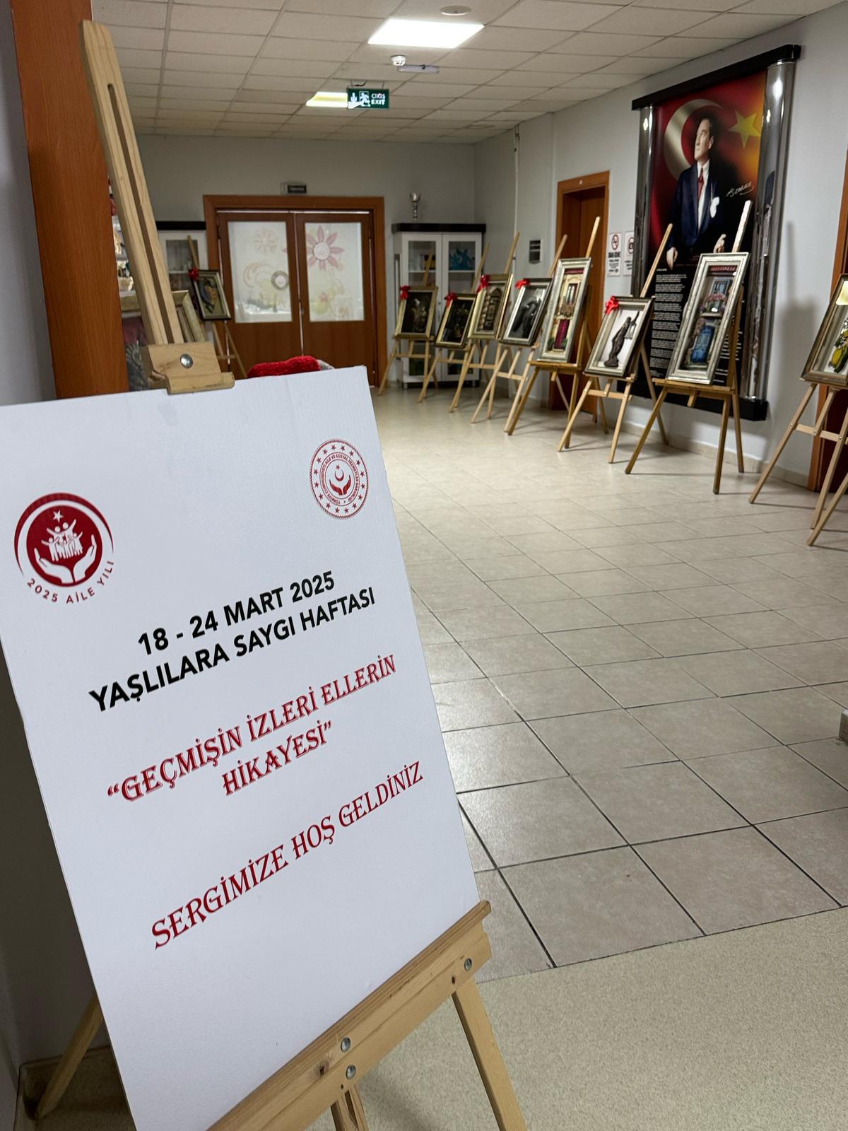 Bolu’da Aile Yılı ve Yaşlılara Saygı Haftası Münasebetiyle “Geçmişin İzleri, Ellerin Hikayesi” Sergisi Açıldı