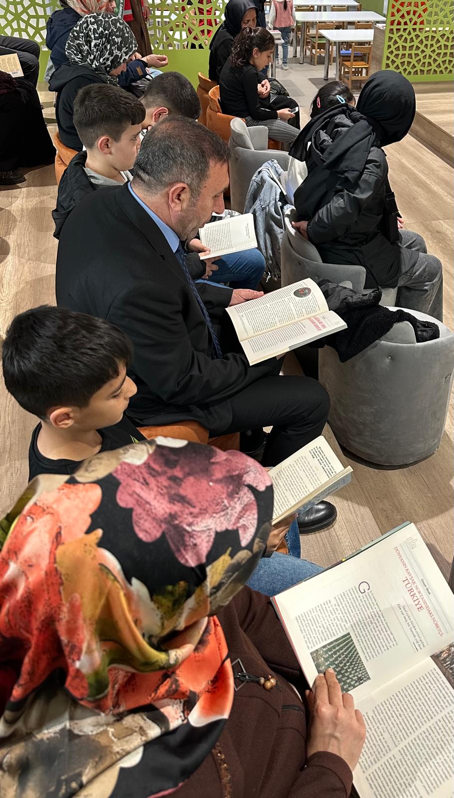 Diyarbakır’da “Ailemle Kitap Okuyorum” Etkinliği Gerçekleştirildi