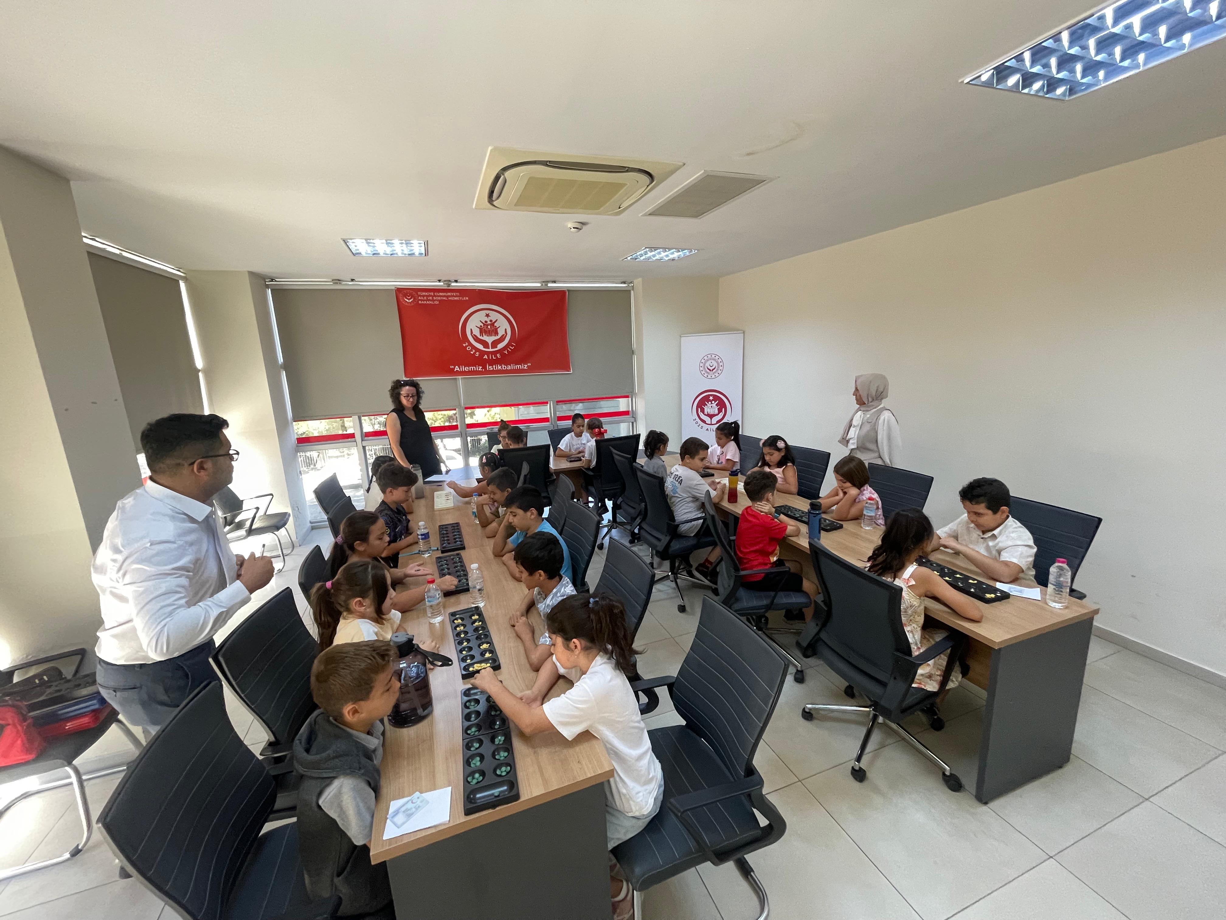 Manisa’da İlköğretim Öğrencileri Arasında Mangala Yarışması Düzenlendi