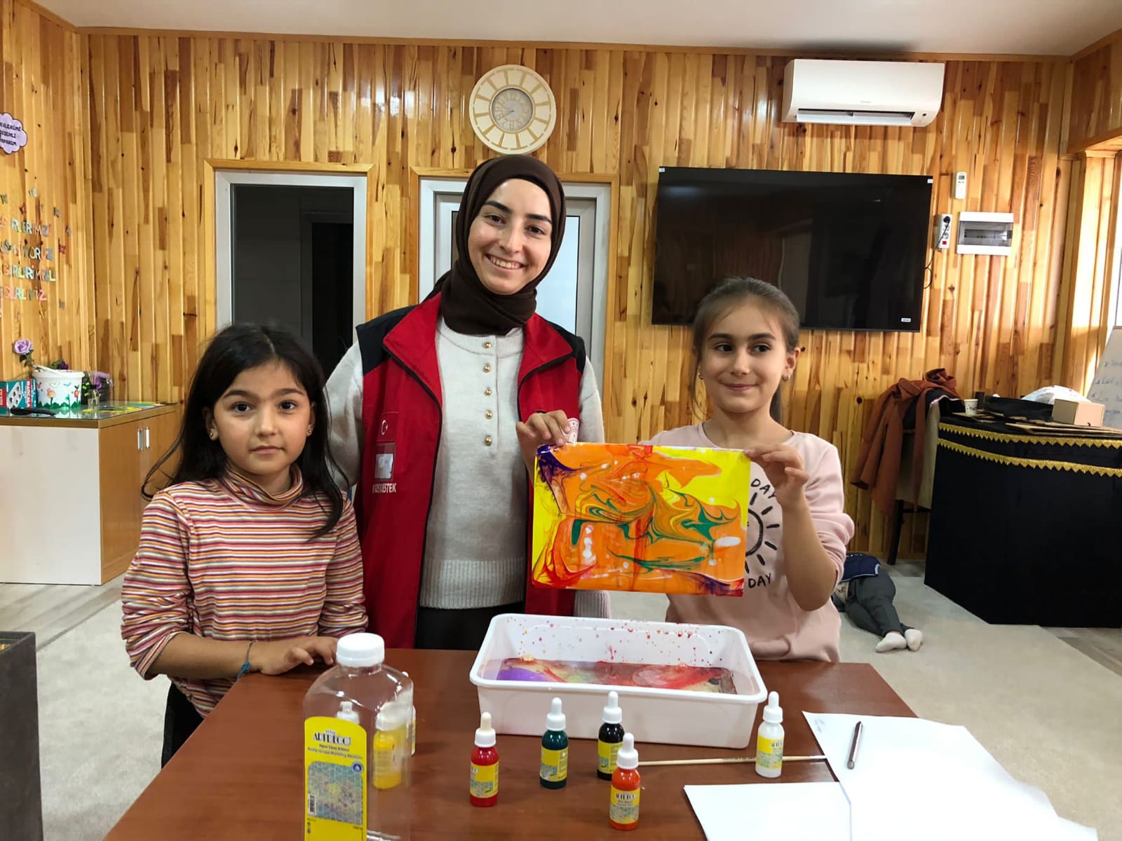 Maraş’ta Çocuklara Yönelik Drama ve Ebru Sanatı Atölyesi Düzenlendi