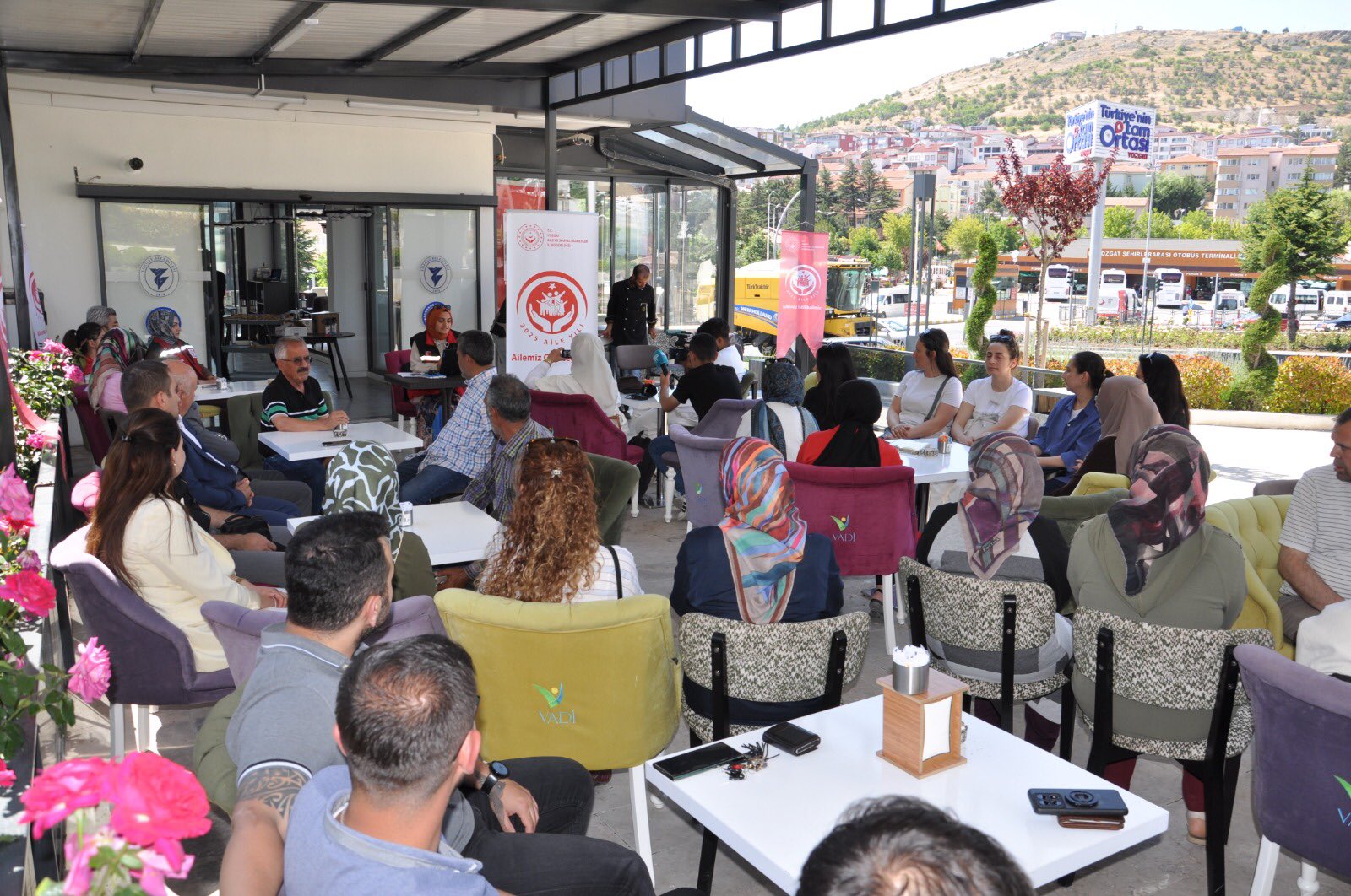 Yozgat’ta Hayata Geçirilen Aile Kafede Aile Buluşmaları Gerçekleştiriliyor